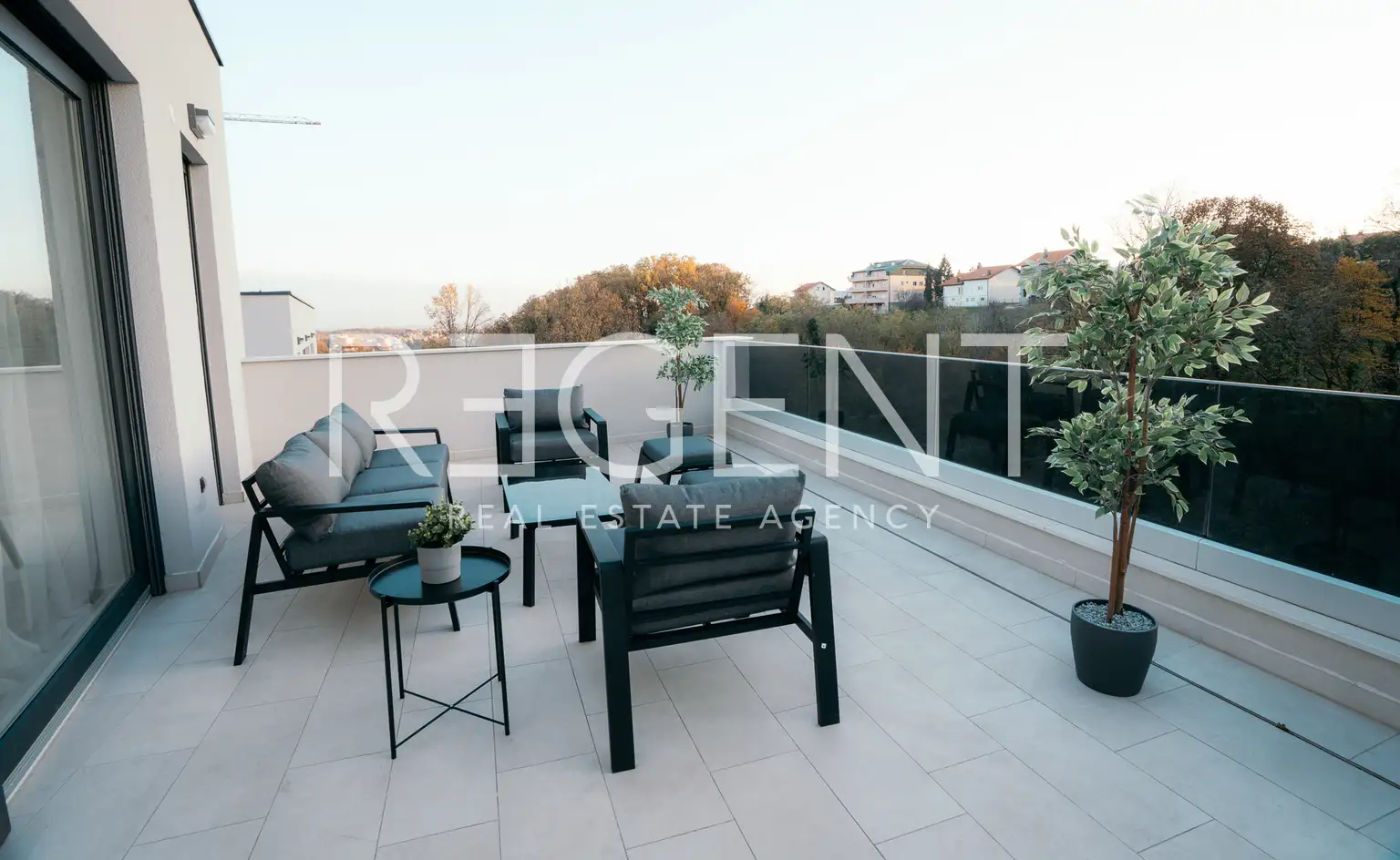 Zagreb, Remete – Vrhunski četverosoban stan 125 m² za najam
