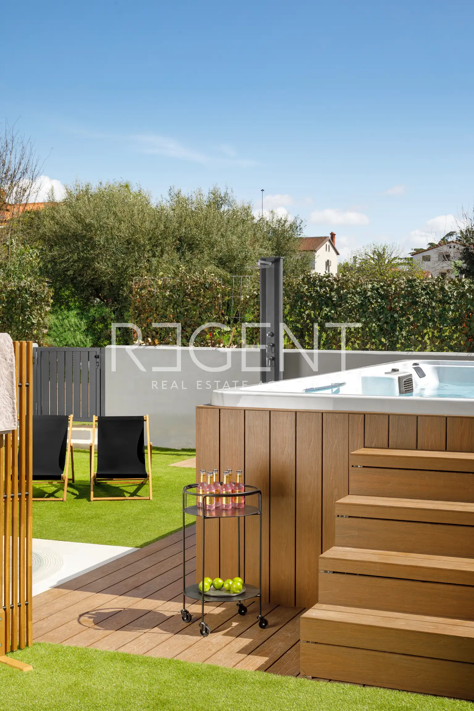 Kuća 103 m², Poreč-Veli Maj — konoba, jacuzzi, namještena