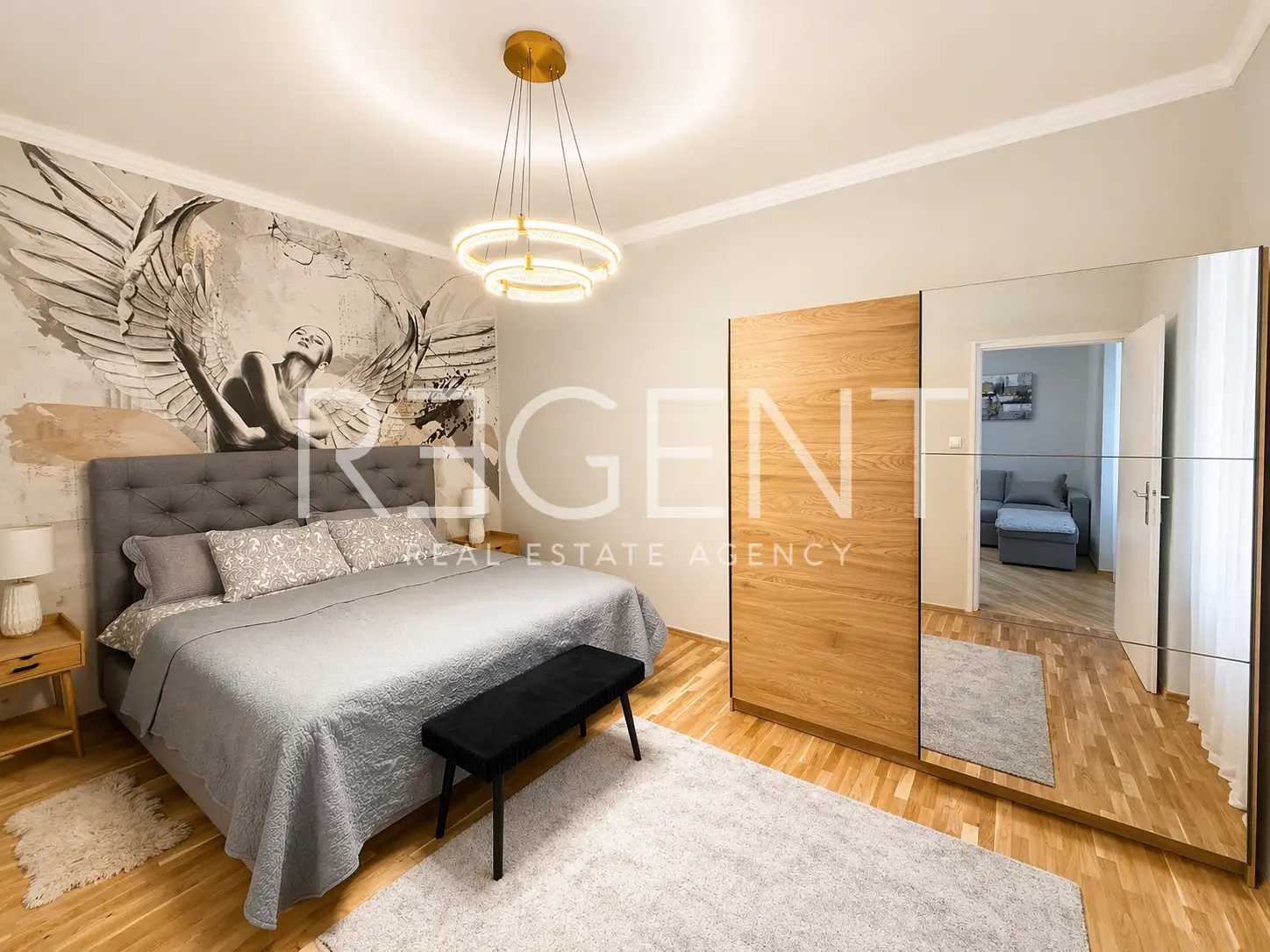 Zagreb, Centar - Renoviran dvosoban stan u centru