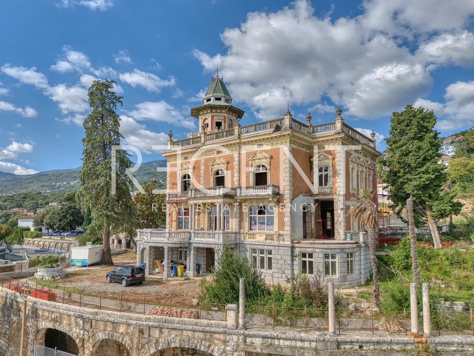 Ičići, Opatijska rivijera – povijesna vila s pogledom na more