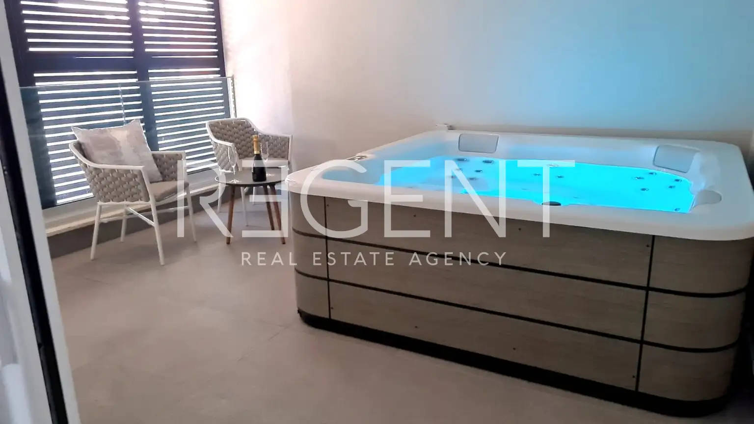 Split, Strožanac – For rent, three-room apartment 103 m² loggia jacuzzi parking