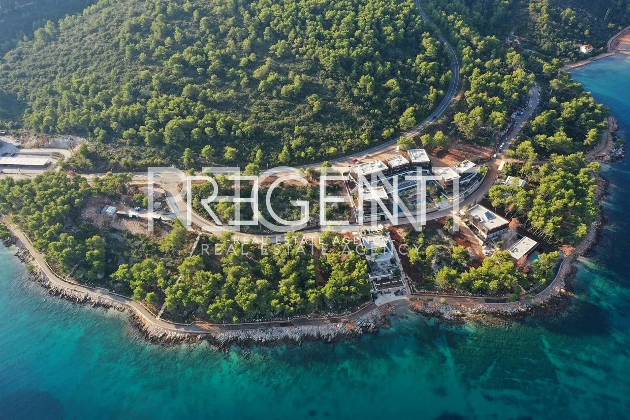 Staré Mesto, Hvar - stavebný pozemok v prvom rade pri mori
