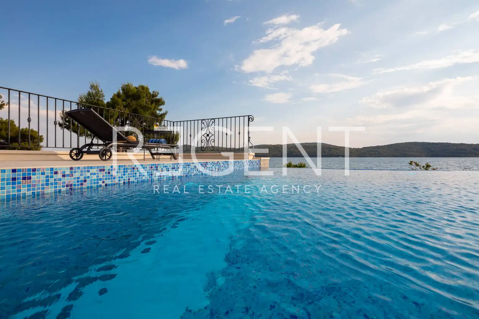 Šibenik - Wunderschöne Luxusvilla am Meer 1000 m2