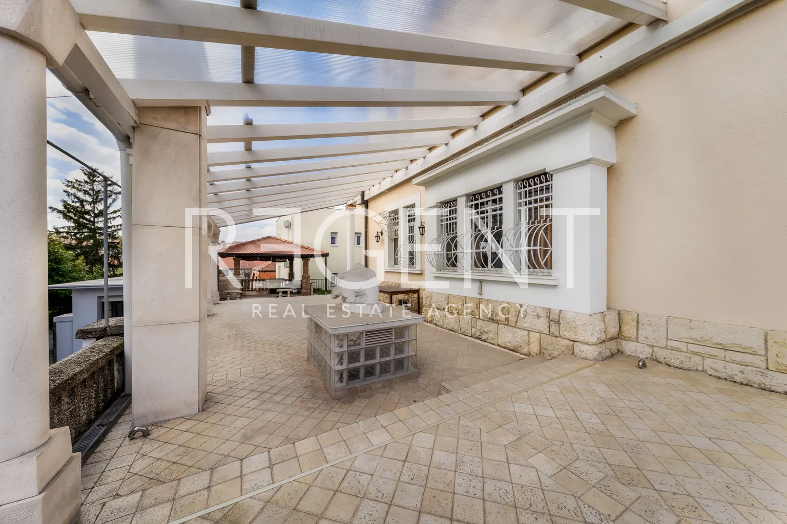Zagreb, Šalata – Luksuzna obiteljska vila 325 m2