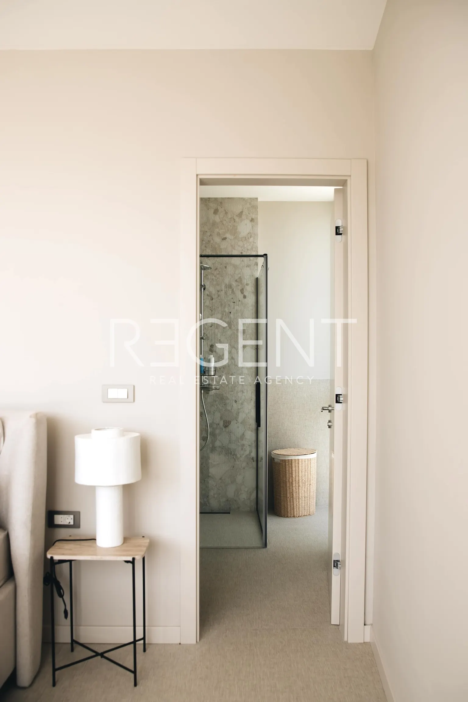 Korčula, Žrnovo - Luxusní rodinná vila 360 m2
