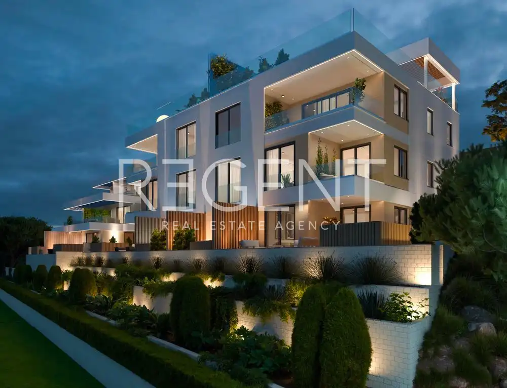 Trogir, Čiovo - Penthouse u luksuznom apartmanskom naselju u blizini mora 75 m2
