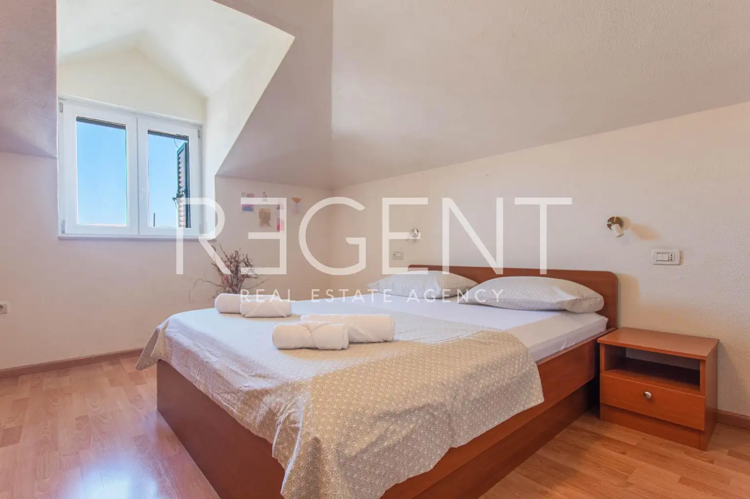 Makarska, Zentrum - Charmante Maisonette-Wohnung im Stadtkern