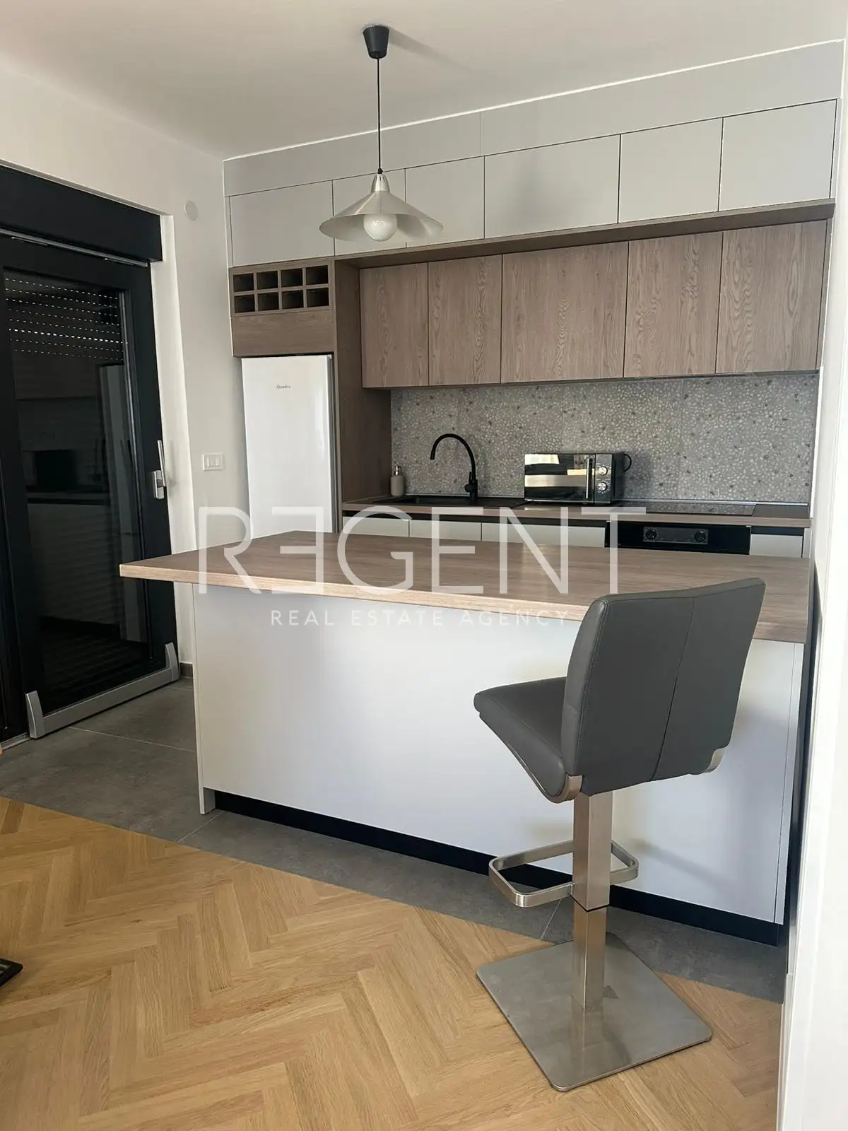 Záhreb, Vrhovec - byt na prenájom s dvorom a garážou