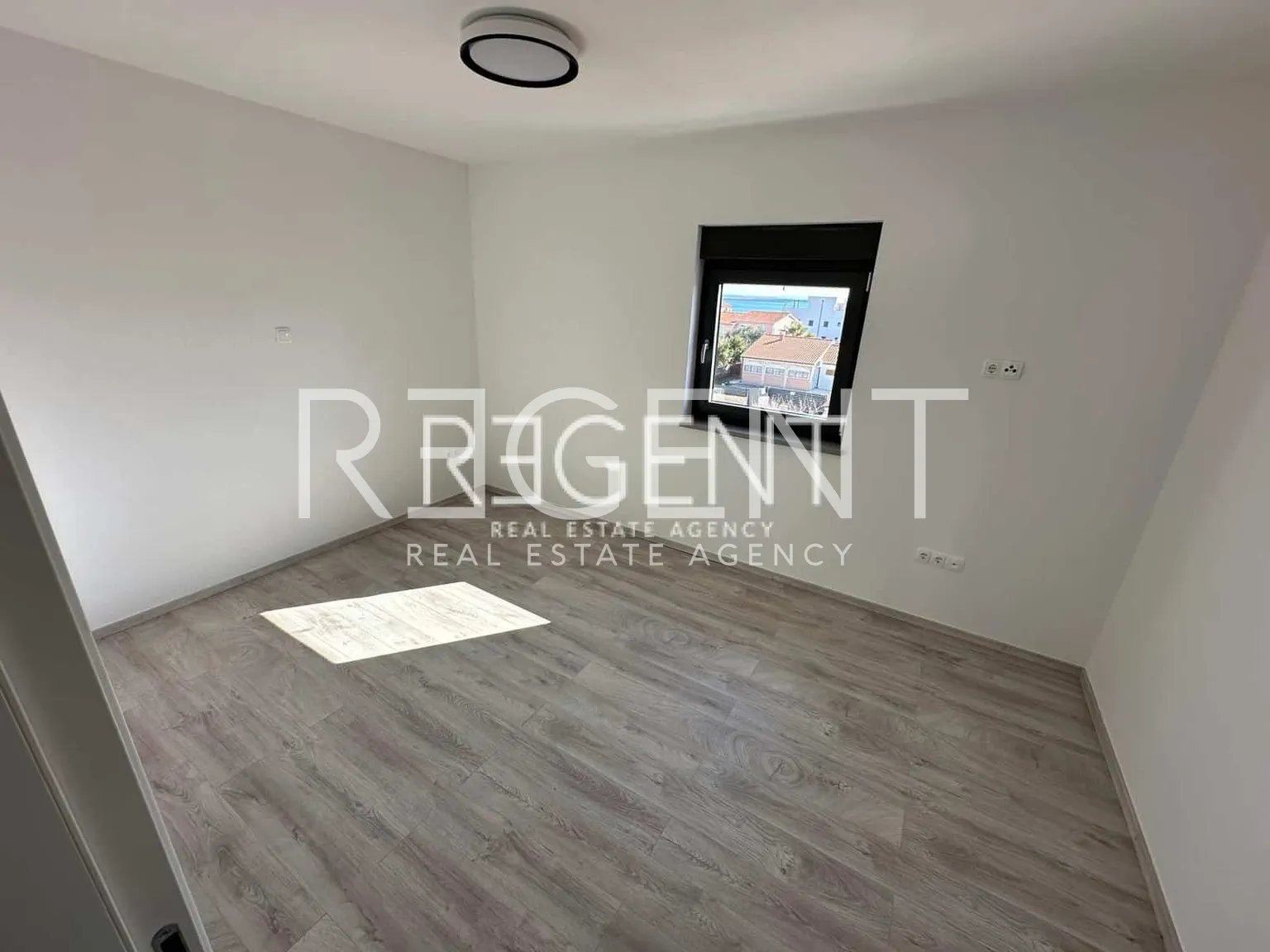 Zadar, Vir - Luksuzni penthouse 50m od mora 136 m2