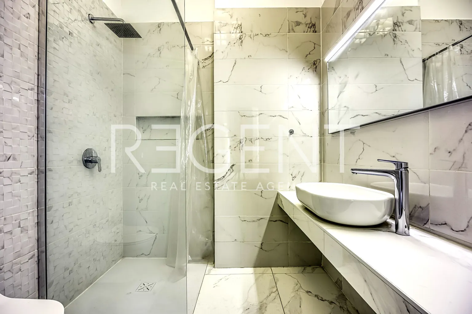 Crikvenica, Centro - Moderno appartamento trilocale in posizione privilegiata 110 m2