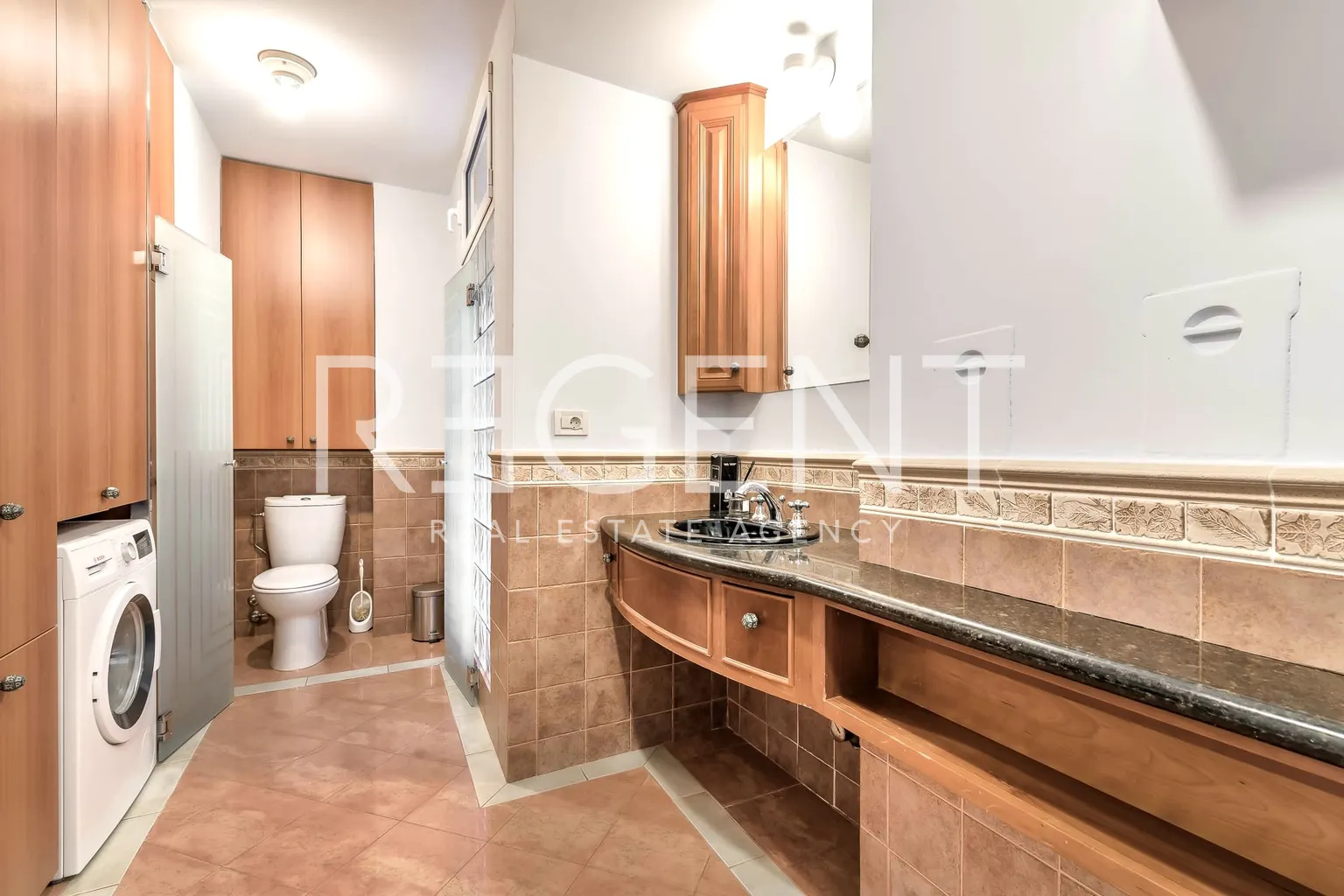 Záhřeb, Jurjevská - Moderní třípokojový byt 120 m2, pronájem