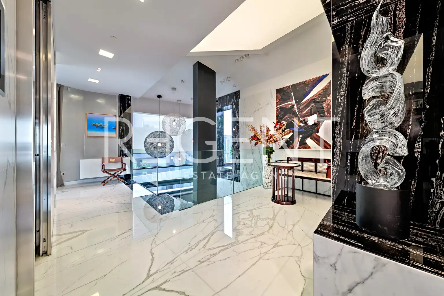 Zagreb, Center Cvjetni – Penthouse - neponovljiva nepremičnina v samem centru Zagreba