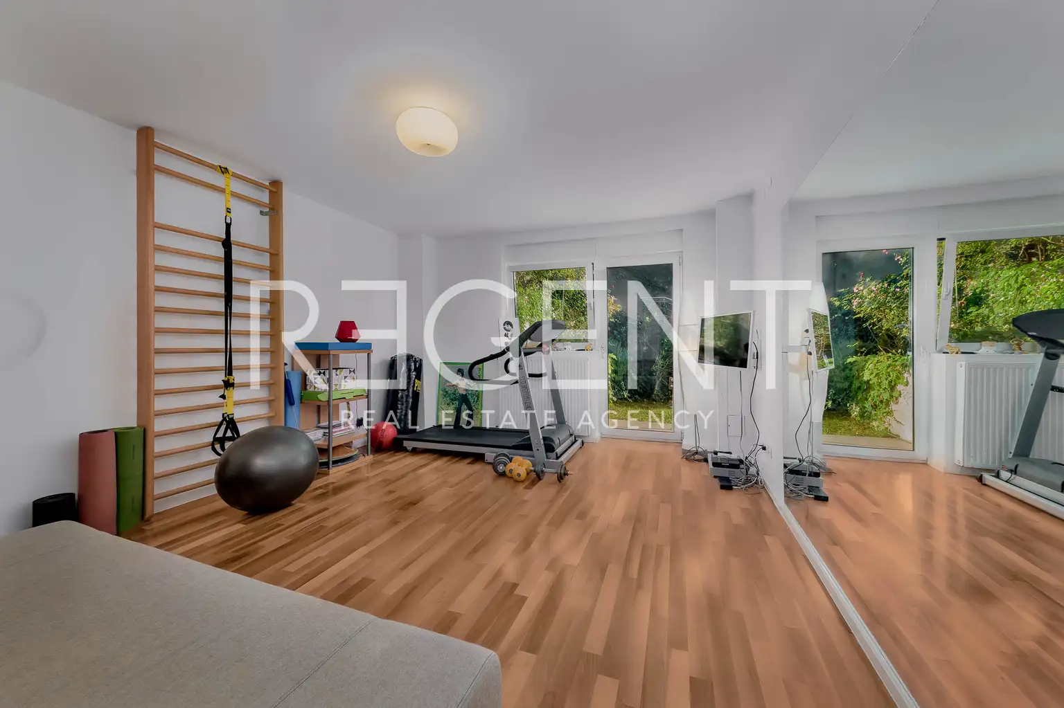 Záhřeb, Šestine - Luxusní dvoupodlažní byt s panoramatickým výhledem a bazénem