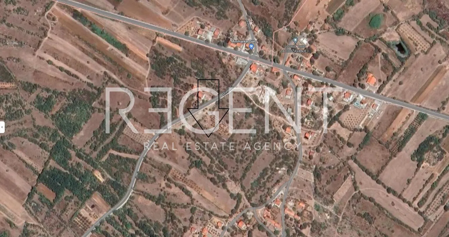 Drniš, Širitovci - Terreno edificabile 1291 m2