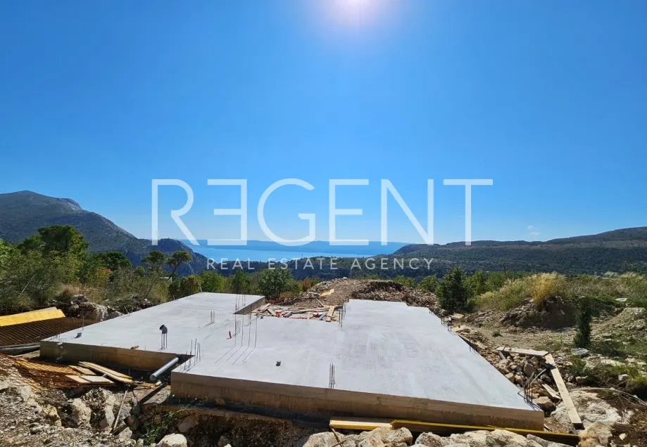 Omiš - Moderná vila vo výstavbe 154 m2