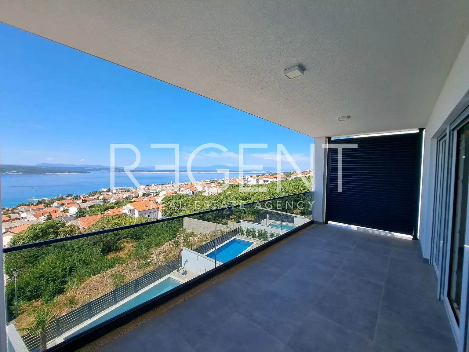 Crikvenica - Three-room apartment with a panoramic sea view