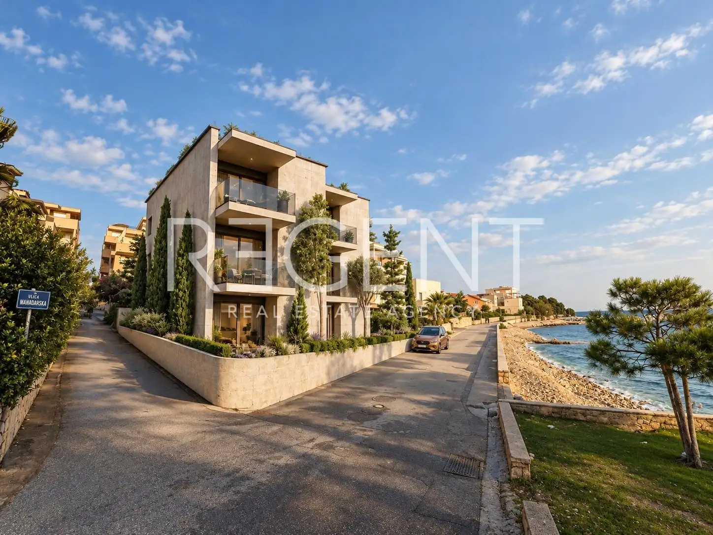 Stan 85,39 m², tri spavaće sobe, vrt, prvi red do mora – Mandre, Pag