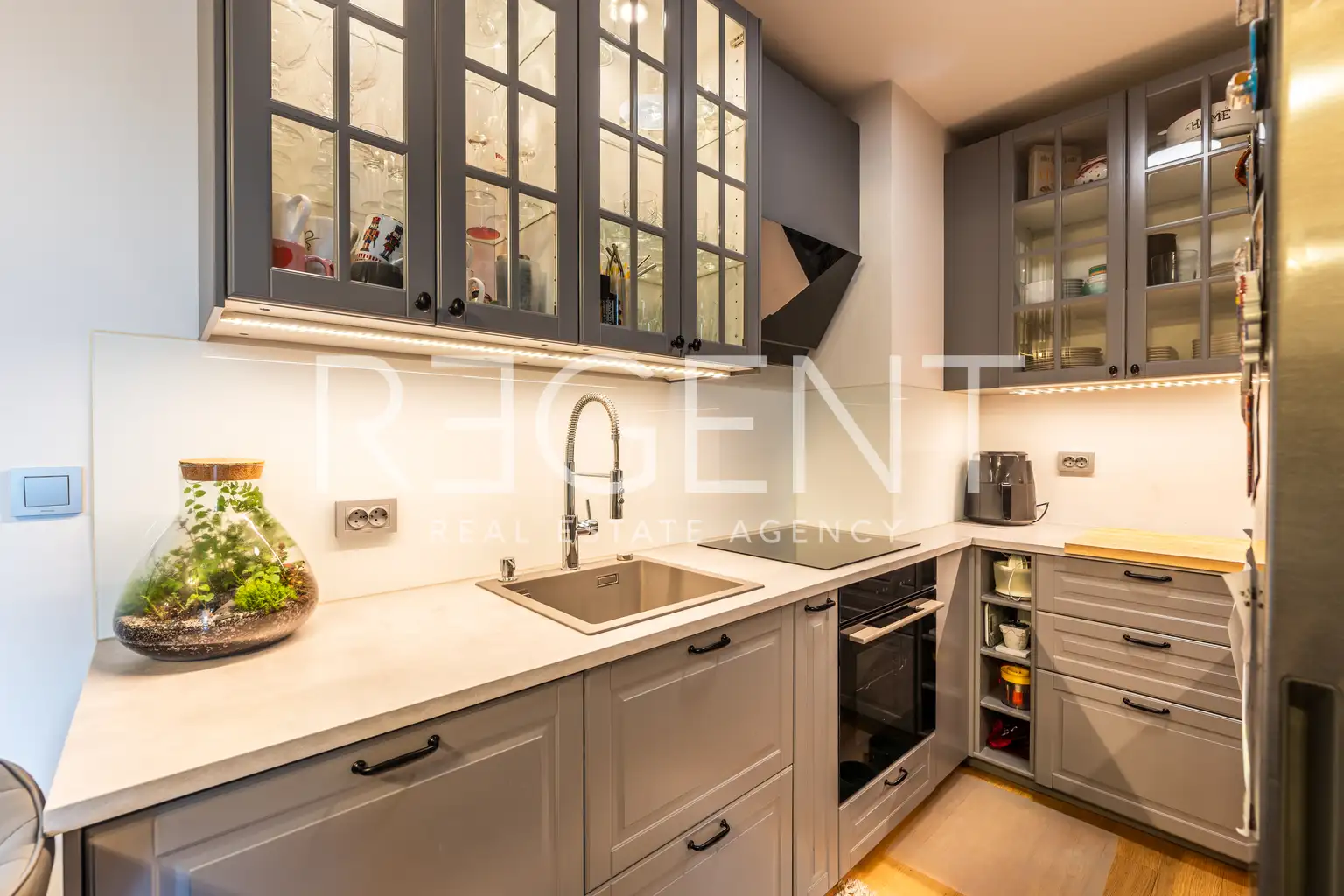 Zagreb, Voltino - Renoviran trosoban stan