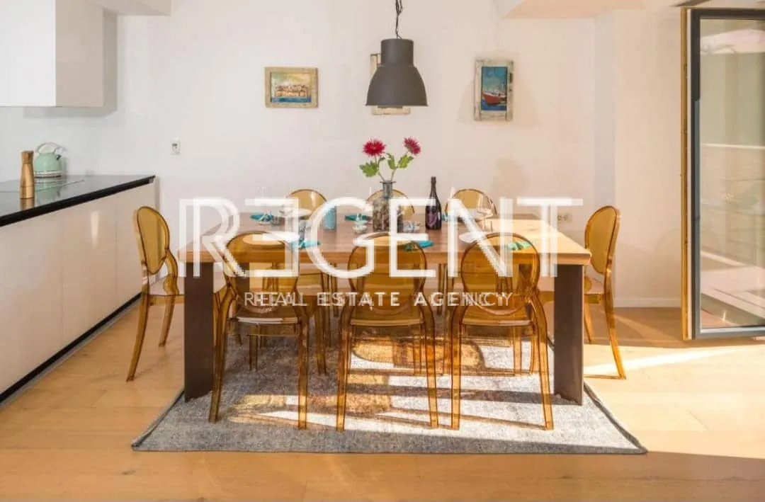 Hvar - villa in pietra dal design unico di 250m2