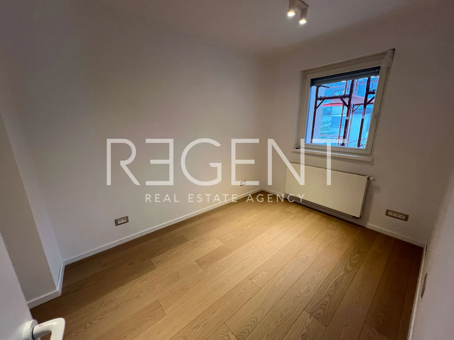 Záhřeb, Tuškanac – Luxusní čtyřpokojový byt 110m² k pronájmu