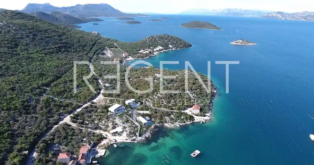 Pelješac, Brijesta - Građevinsko zemljište s pogledom na more 4250 m2