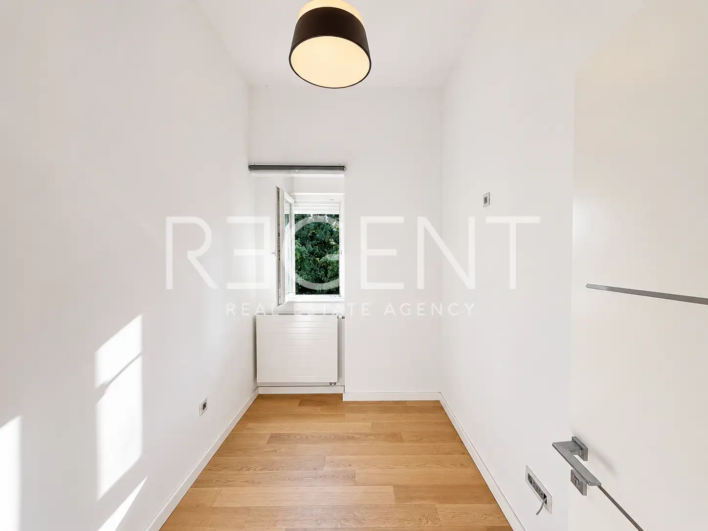 Zagreb, Donji grad – byt 88 m² na prenájom, 3-izbový, 3. poschodie, zrekonštruovaný