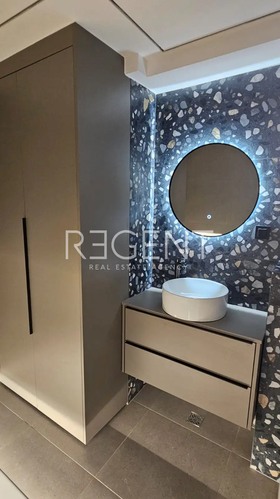 Zagreb, Donji Grad - Luxurious four-room apartment in the center