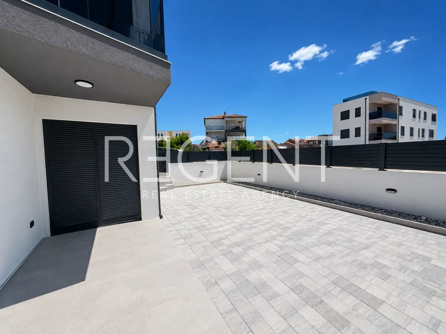 Brodarica, Šibenik 40,25 m², construction neuve, 2 chambres, cour, parking