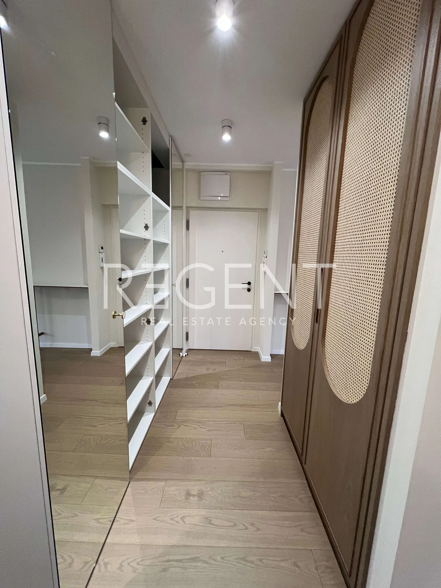 Záhřeb, Tuškanac – Luxusní čtyřpokojový byt 110m² k pronájmu