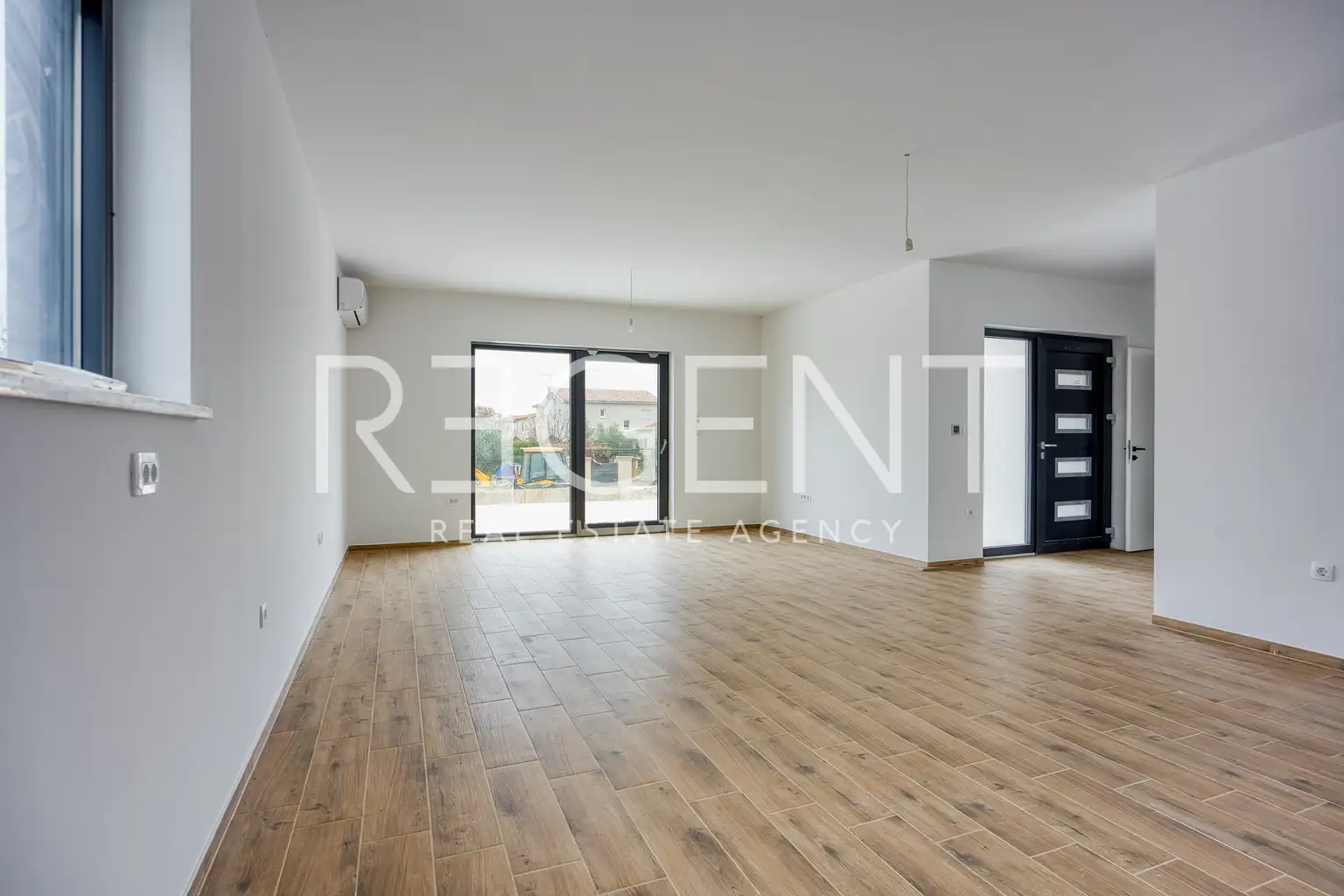 Kaštelir-Labinci - Dvojna kuća s bazenom i pogledom na more