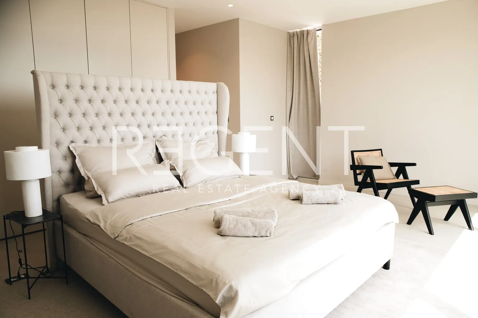 Korčula, Žrnovo - Luksuzna obiteljska vila 360 m2