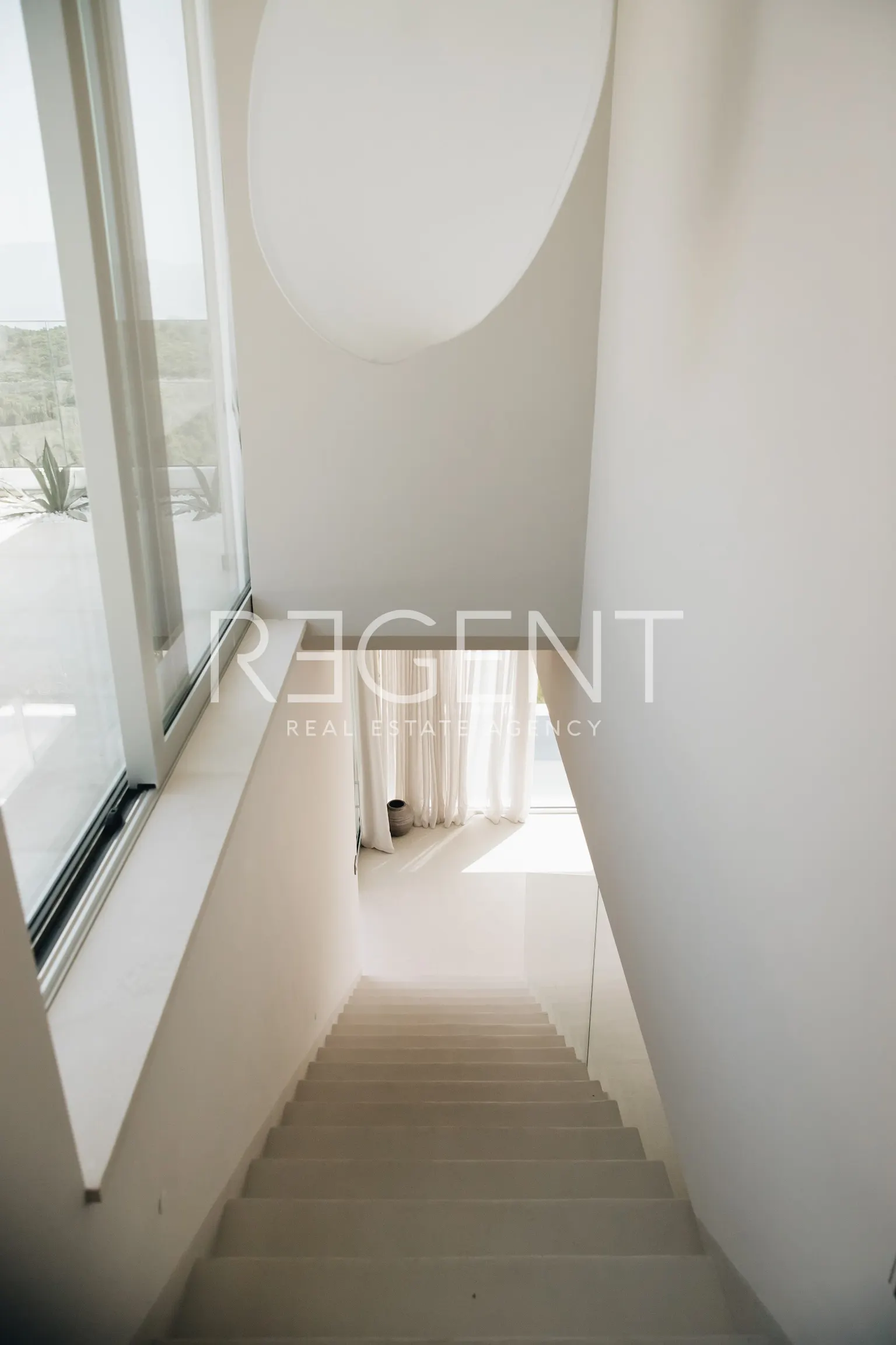 Korčula, Žrnovo - Luksuzna obiteljska vila 360 m2