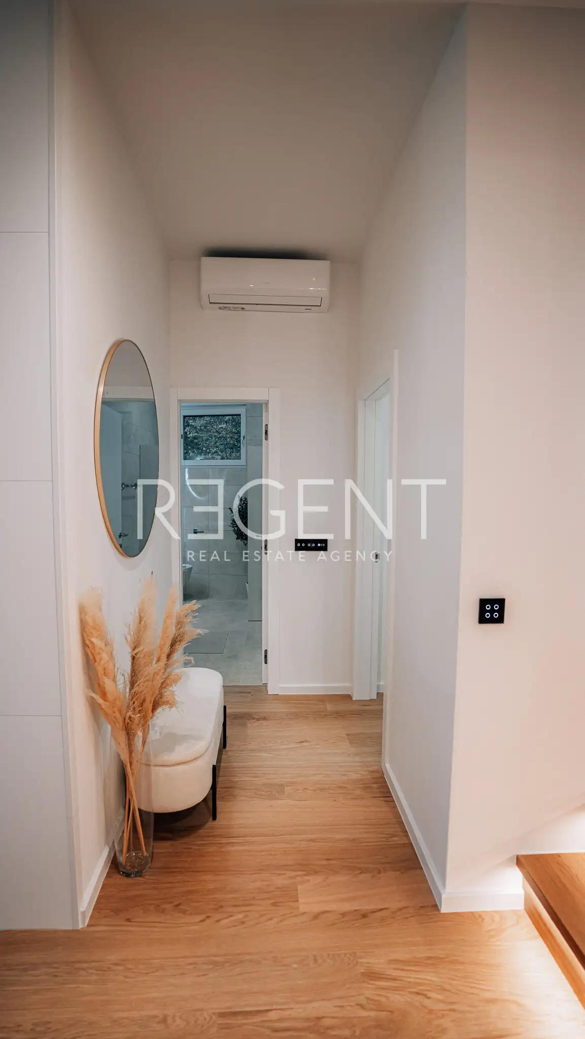 Záhřeb, Remete – Luxusní dvoupatrový byt k pronájmu