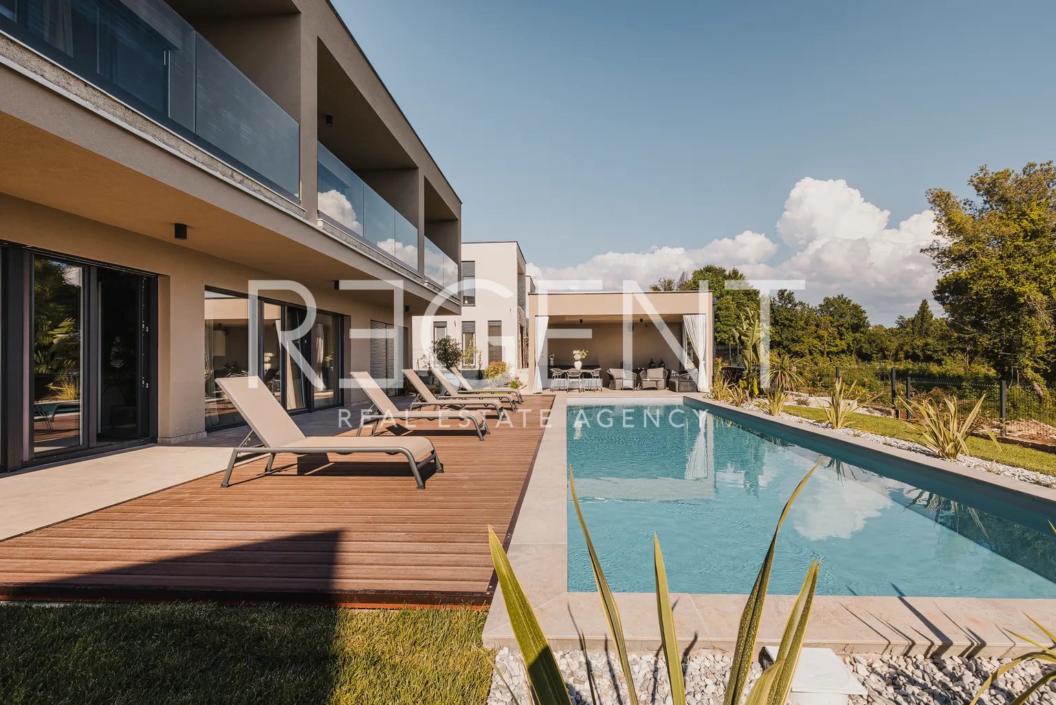 Istra, Vabriga – Moderna vila s bazenom u blizini mora