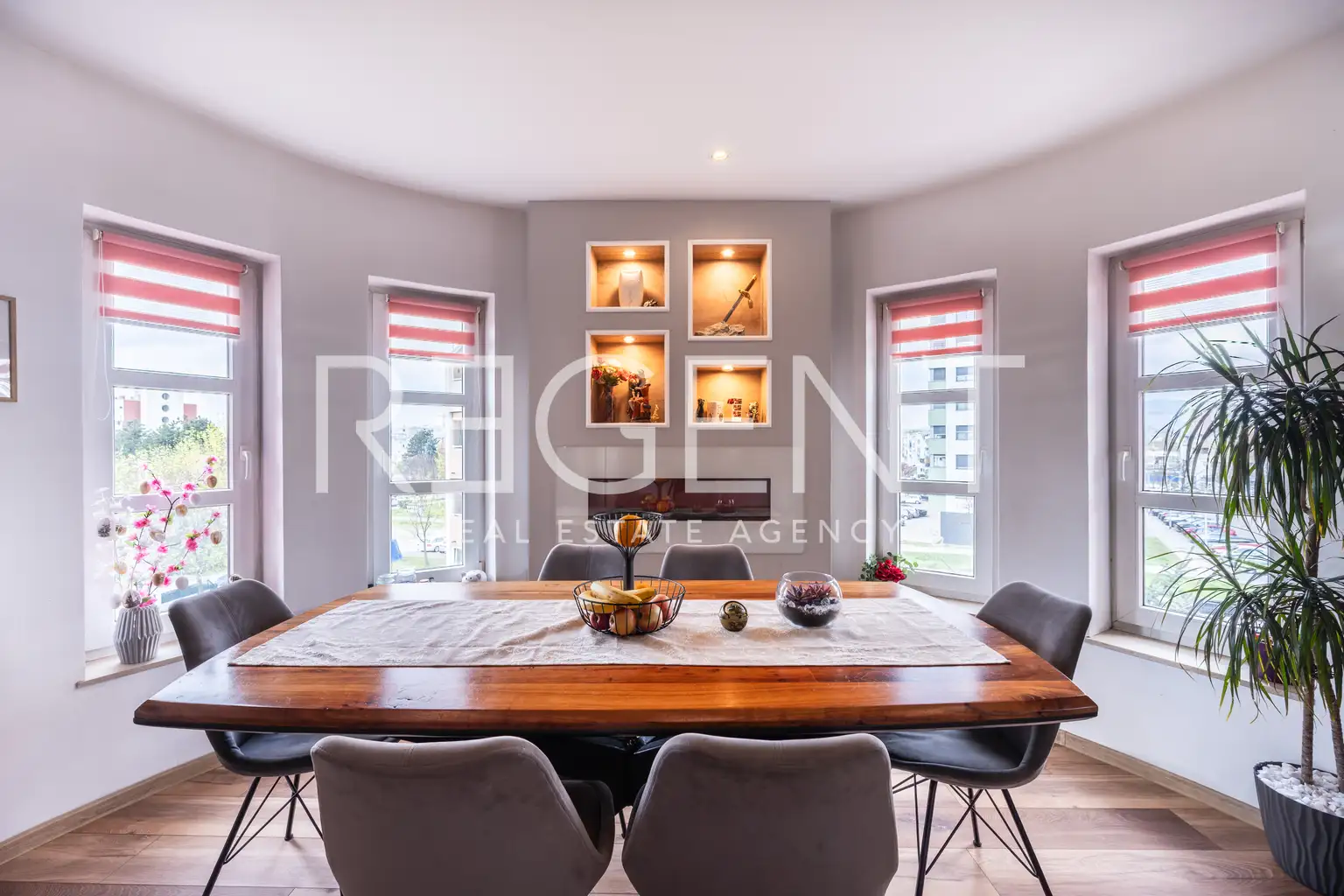 Zagreb, Lanište - Četverosoban stan s terasom i parkingom