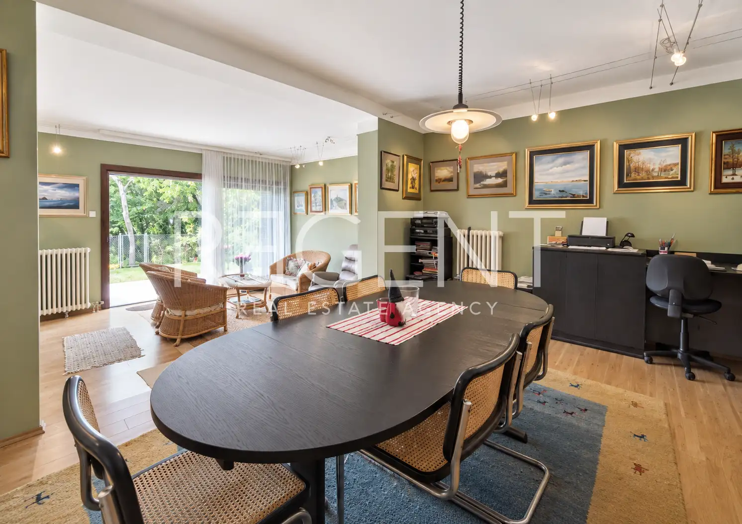 Maksimir – casa bifamiliare di 230 m² con garage