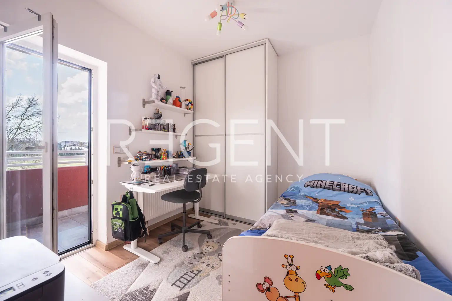 Zagreb, Lanište - Četverosoban stan s terasom i parkingom