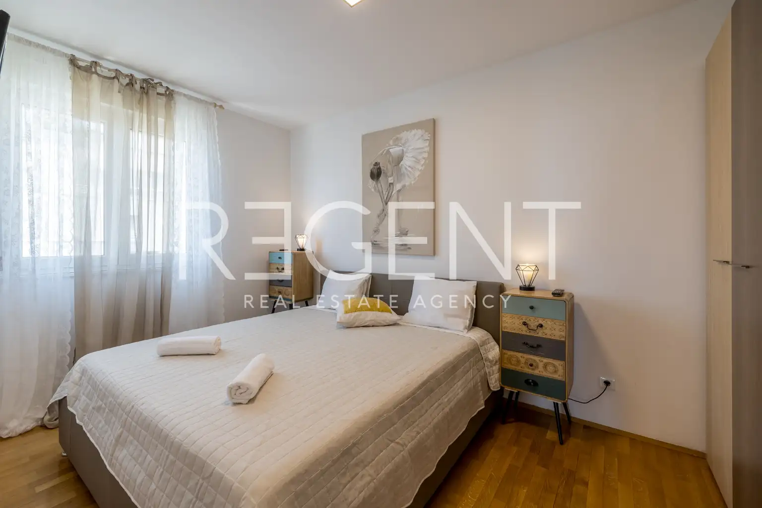 Spalato, Žnjan - Appartamento trilocale con loggia e vista mare