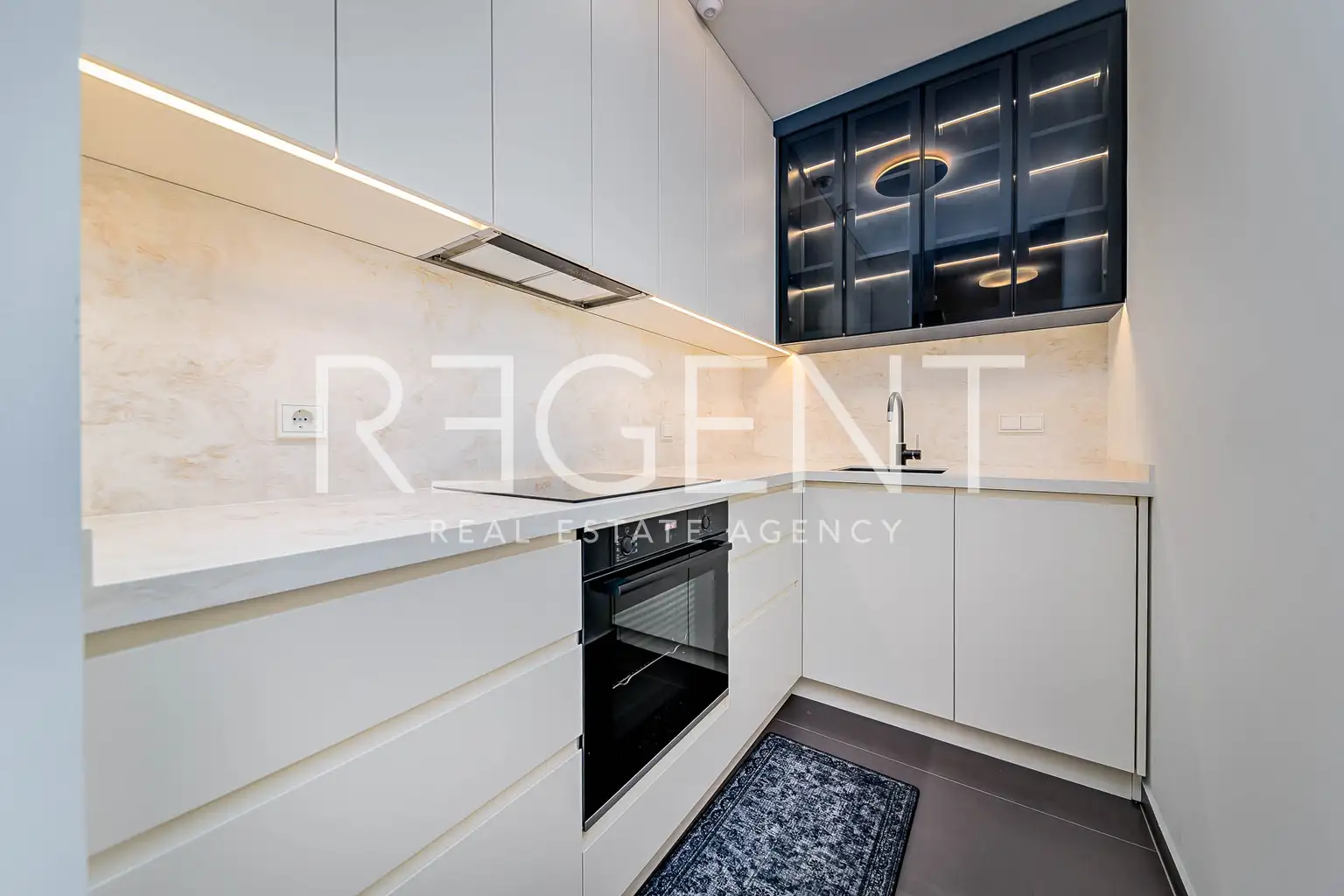 Záhreb, Centrum - Luxusný dvojizbový byt 67 m2 prenájom