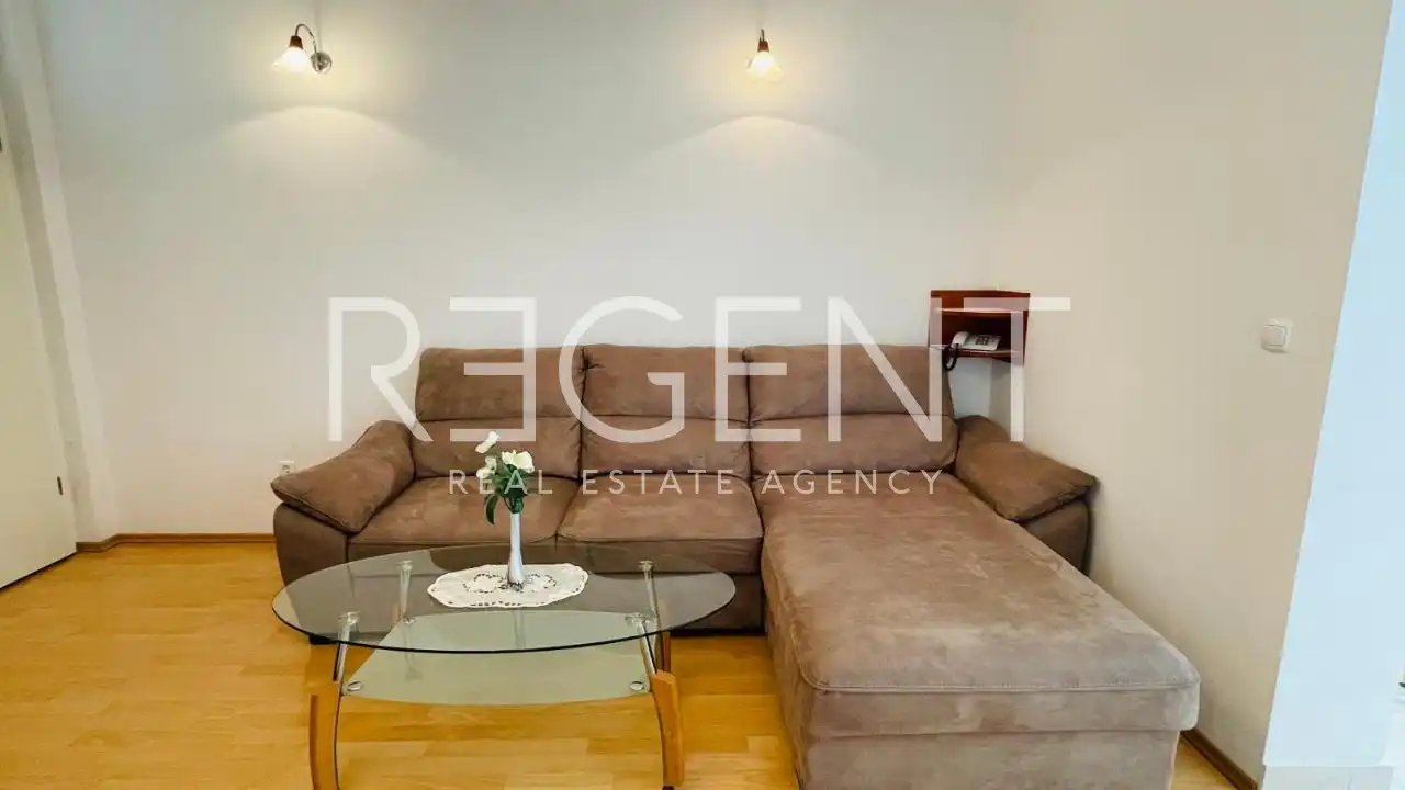Zadar, Brodarica - Apartmanska kuća prvi red uz more