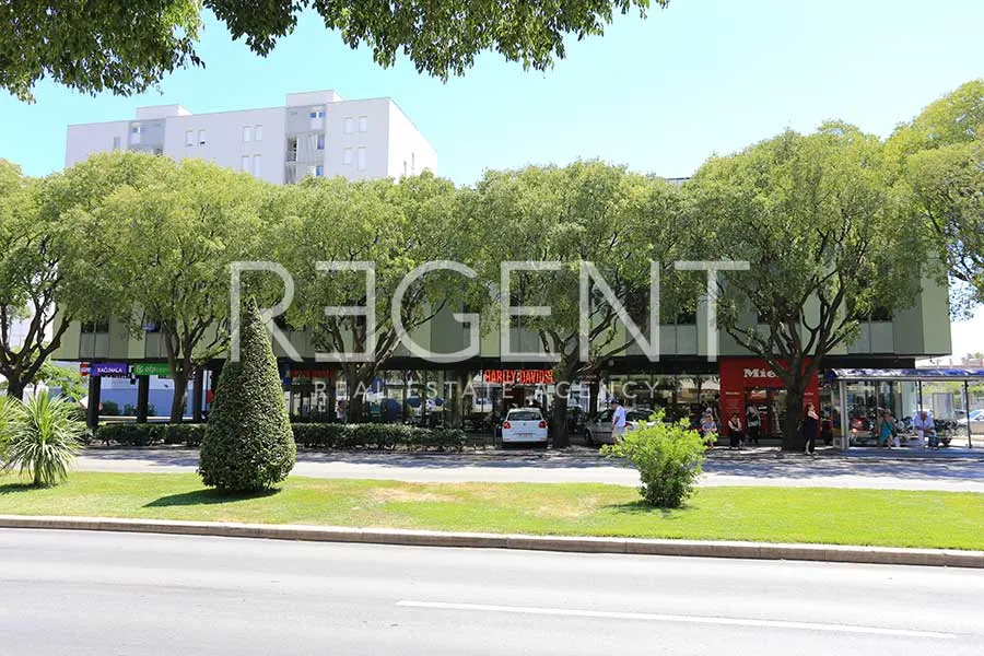 Split - Komerční prostor na frekventovaném místě 64 m2 DLOUHODOBÝ PRONÁJEM