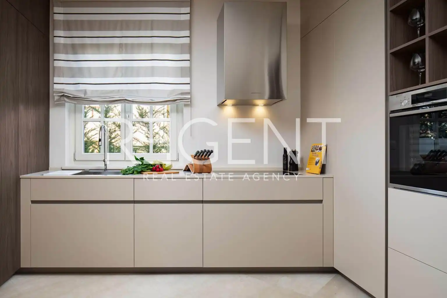Istra, Vabriga - Raskošna i elegantna vila 302 m2