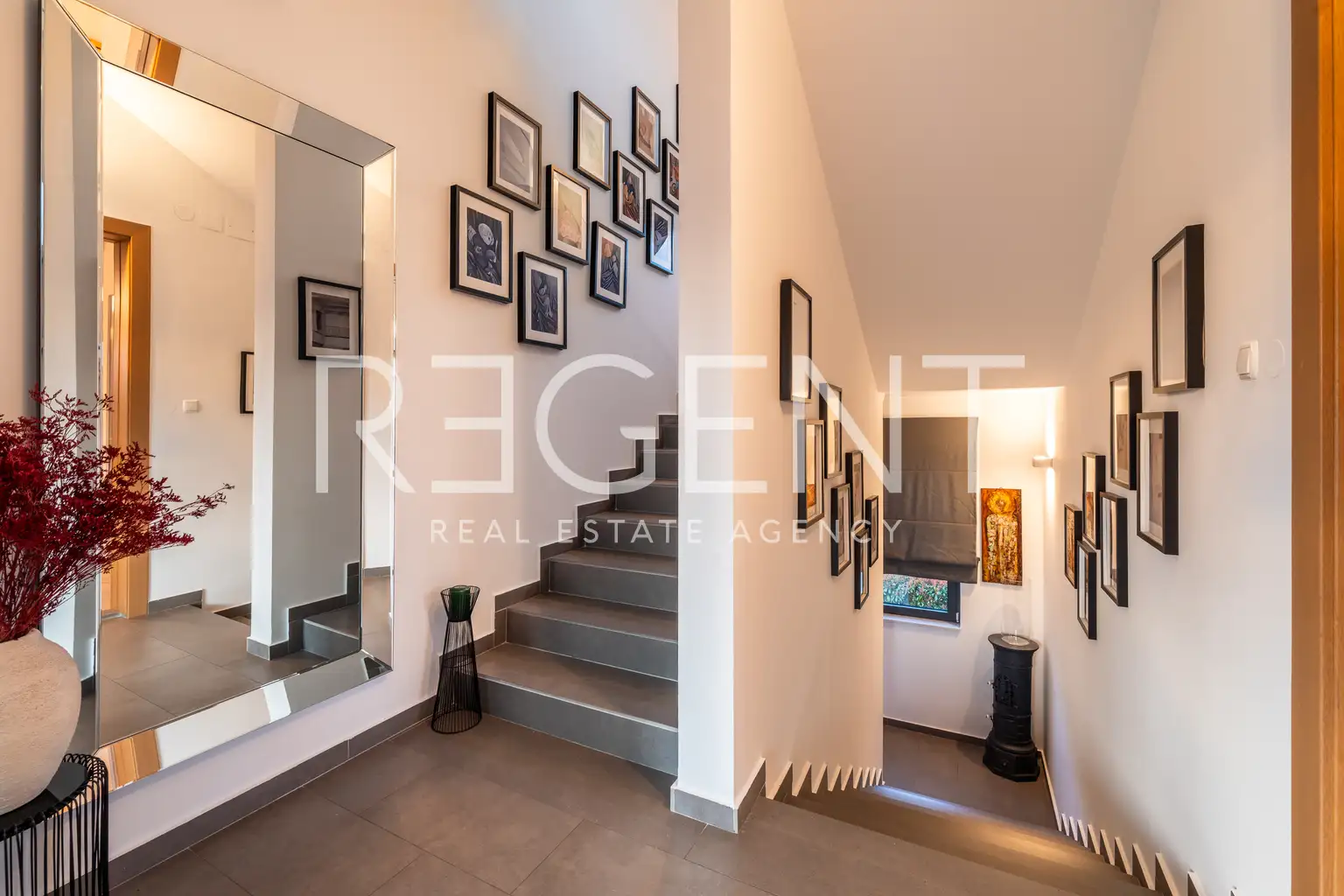 Zagreb, Unterstadt - Luxus-Penthouse mit Panoramadachterrasse