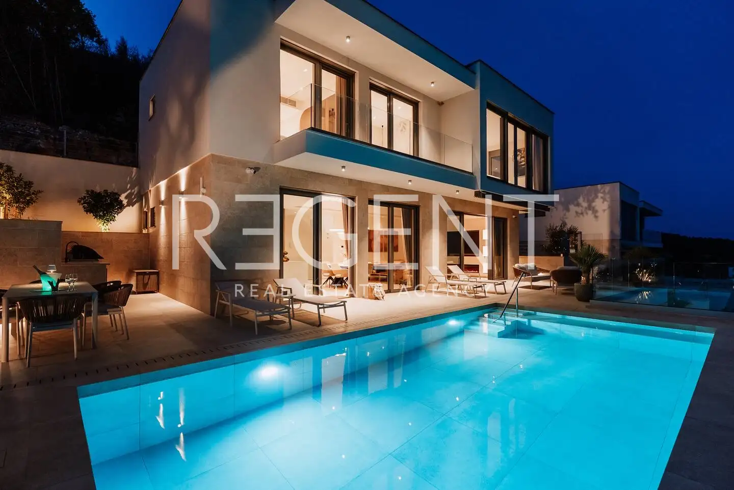 Vila 355 m², bazen, wellness i pogled na more – Split, Jesenice