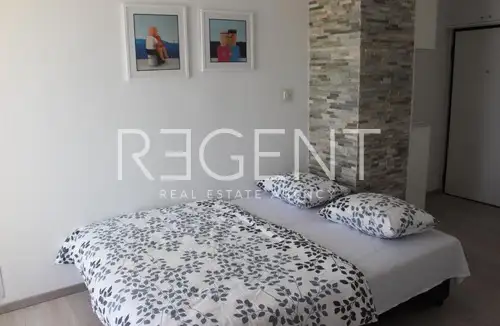 Split, Trstenik - Jednosoban stan s pogledom na more