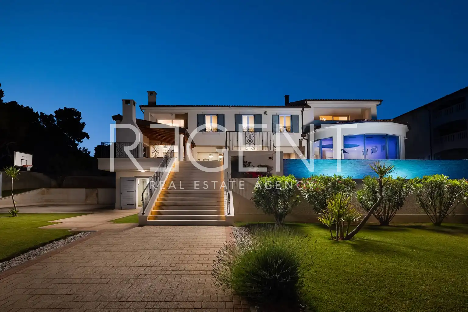 Šibenik - Wunderschöne Luxusvilla am Meer 1000 m2