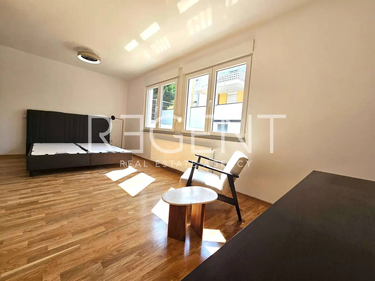 Zagreb, Pantovčak - Luxury four-room apartment with terrace 166 m2 + garage, first rental