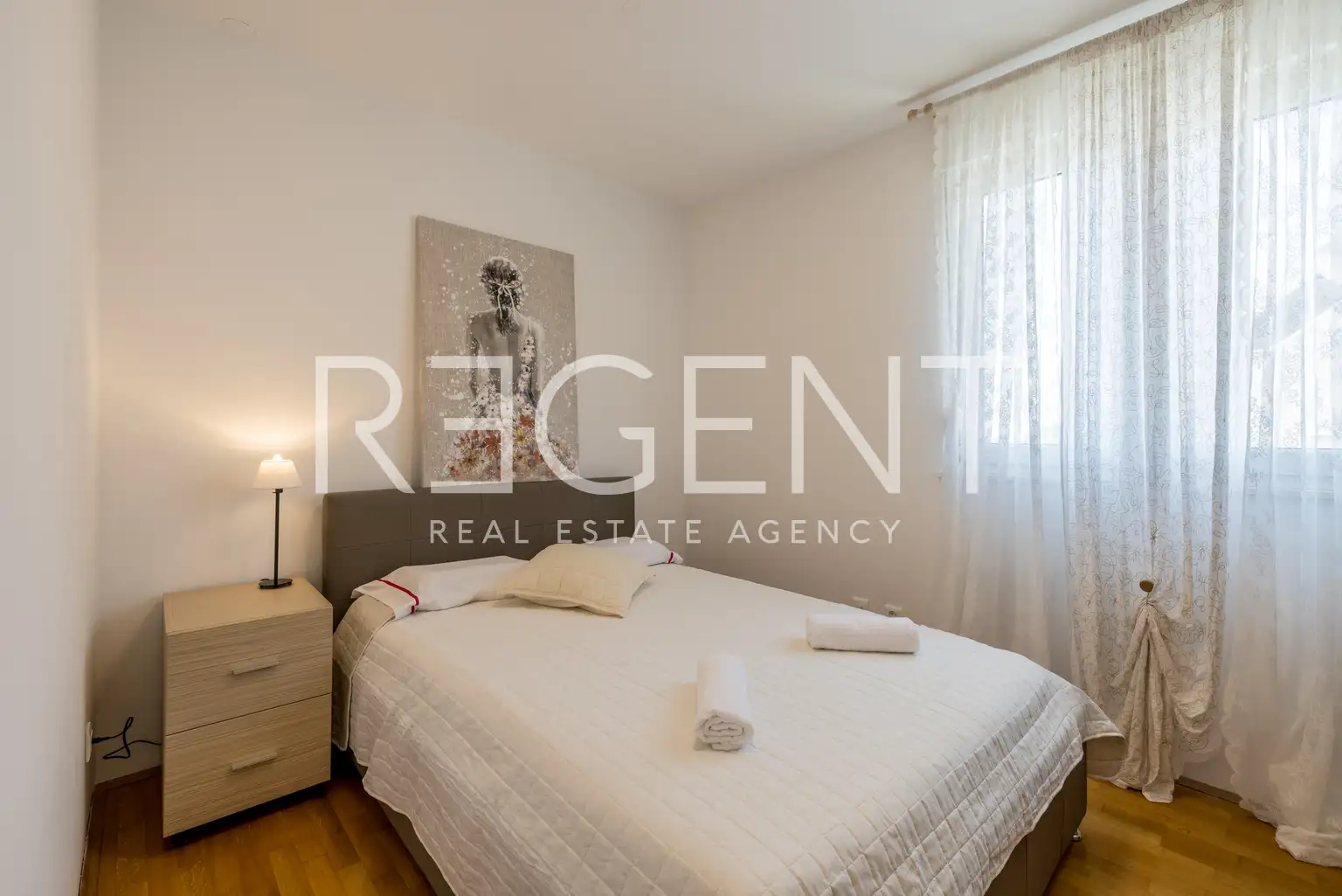 Spalato, Žnjan - Appartamento trilocale con loggia e vista mare