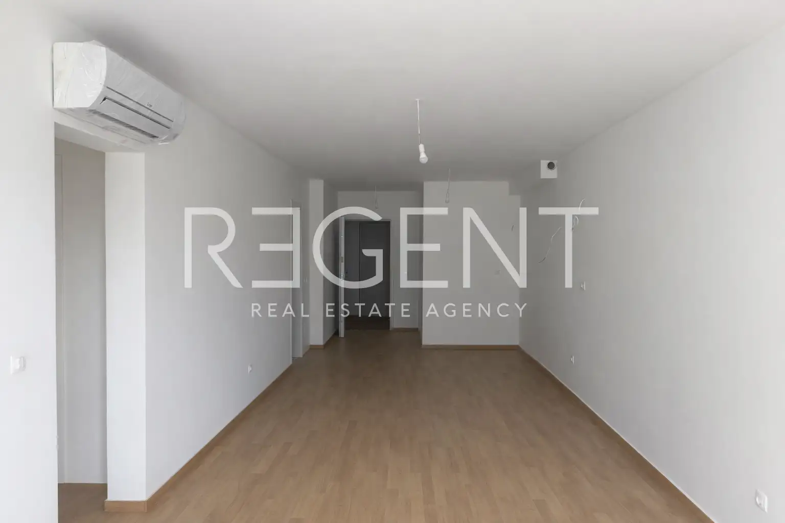 Makarska, Drvenik - Dvosoban stan u novogradnji kraj mora