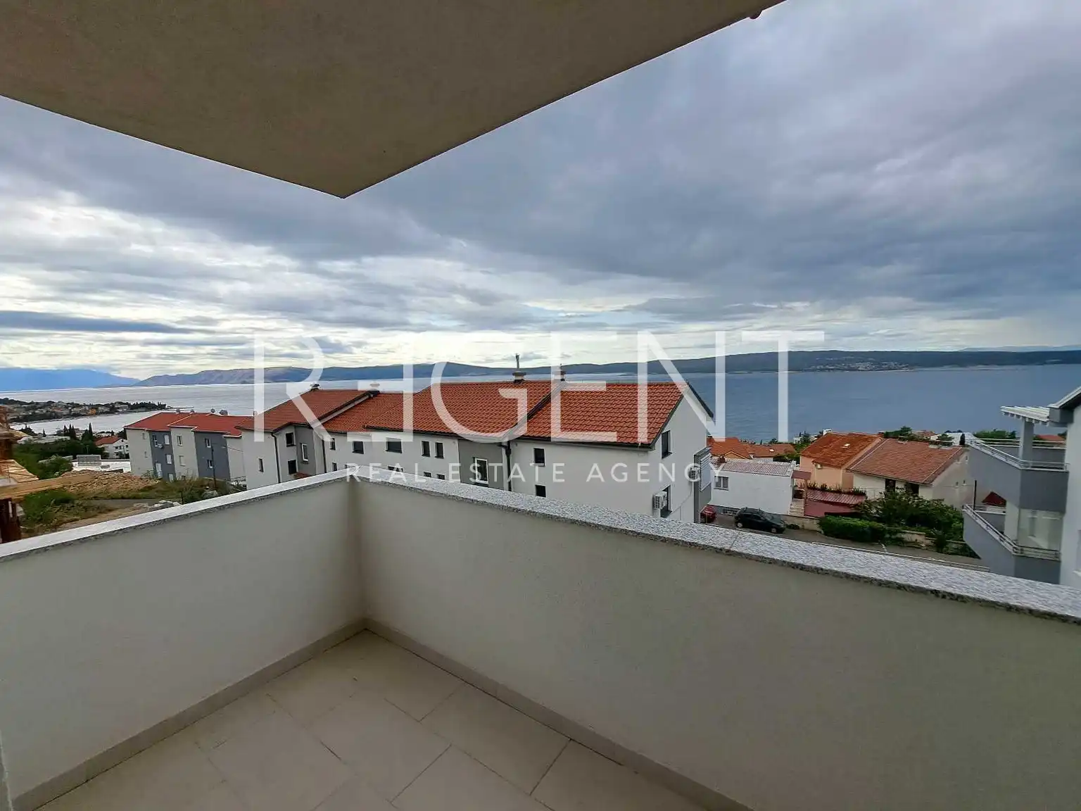 Crikvenica - Četverosoban stan s dvije terase 123 m2, novogradnja